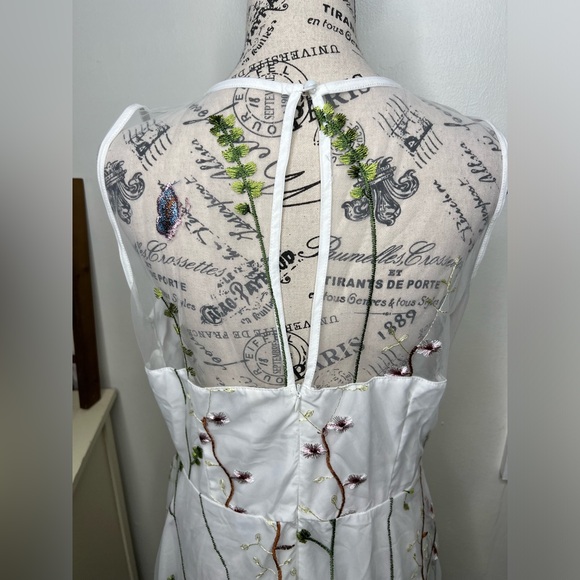 Brand New - IBTOM CASTLE Sleeveless Mesh Floral Embroidery Flare A-Line … - Picture 6 of 12